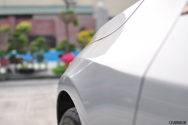 [開箱]S60 R-DESIGN 後下巴  +電腦更新