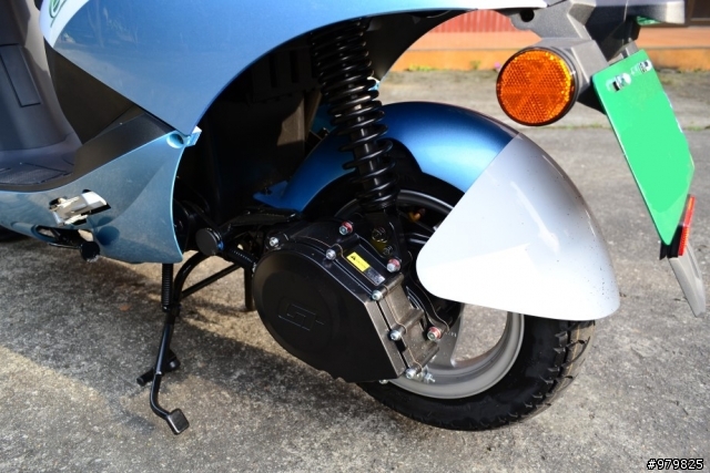 [開箱] 中華汽車 e-moving plus。