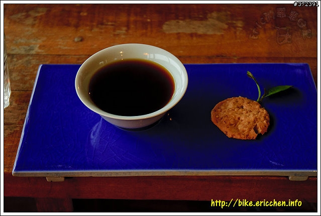 [Eric的單車日記] 紅櫻新綠 春山探秘 (天元宮滿開)