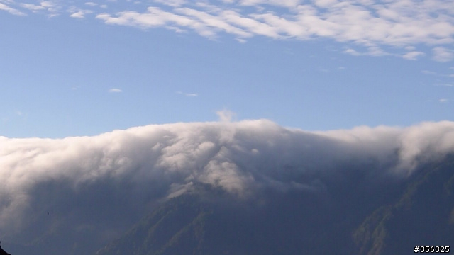 《白色的奇萊，湧動的雲瀑》0~3275M 的悸動，中橫東進。