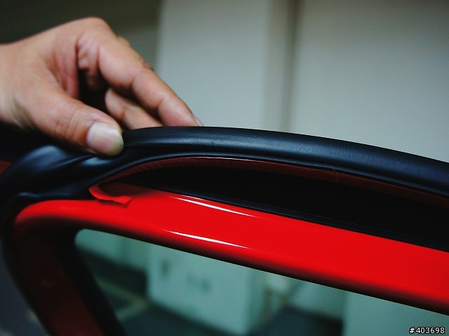 [分享]GTI6質感又提升一步了...原廠車門隔音條...