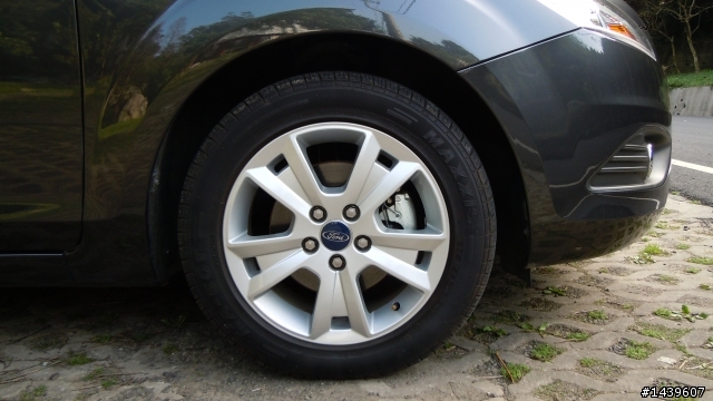 [樸實開箱] Ford FOCUS 1.8 5D