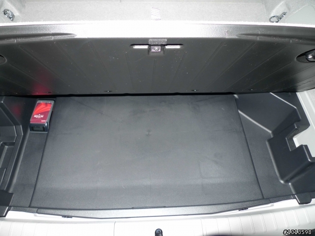 2012 Toyota PRIUS E  交車     附上交通部對" 油電混合車之補助相關事宜乙案"回覆