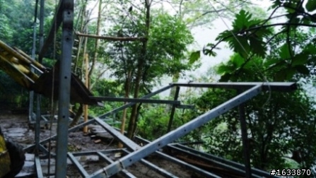 DIY簡單蓋鋼構木屋
