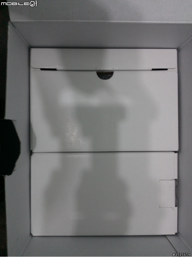 [開箱] 第一台自己的相機 Nikon D90