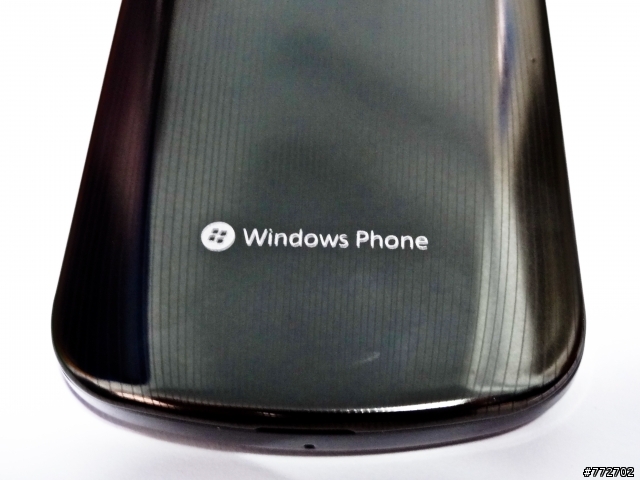 SAMSUNG FOCUS 開箱暨關箱文(WIndows phone 7.5 mango)