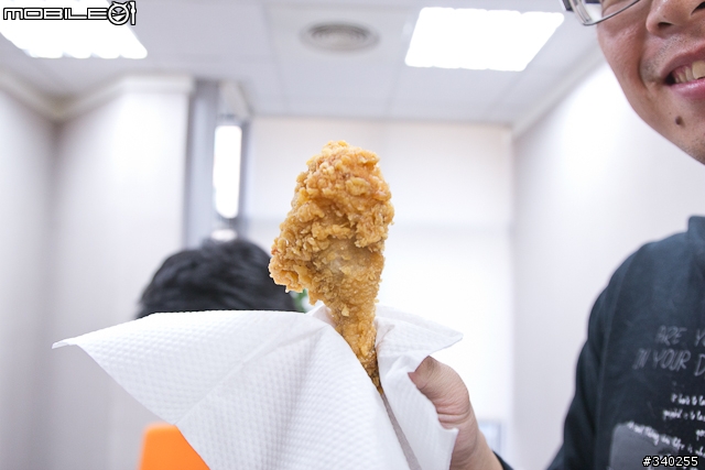 小惡魔下午茶(101/03/28)--火力全開之炸雞餐與美味甕窯雞