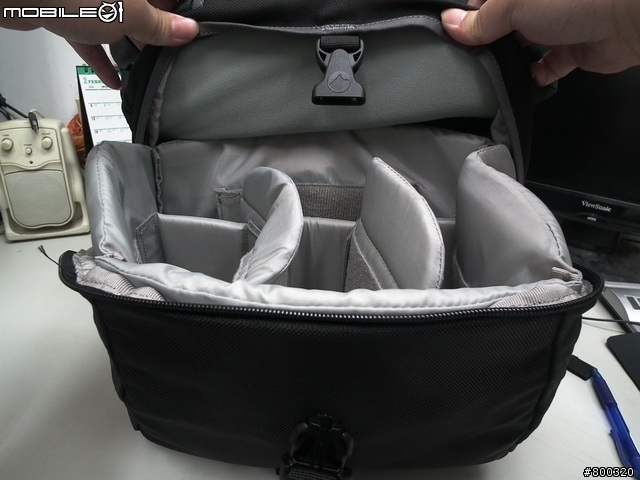 [開箱] 帶大腳架旅遊Lowepro CompuRover AW 羅普 電腦羅孚客 相機後背包