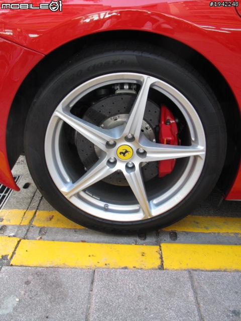 458 Italia與SLS AMG Coupe
