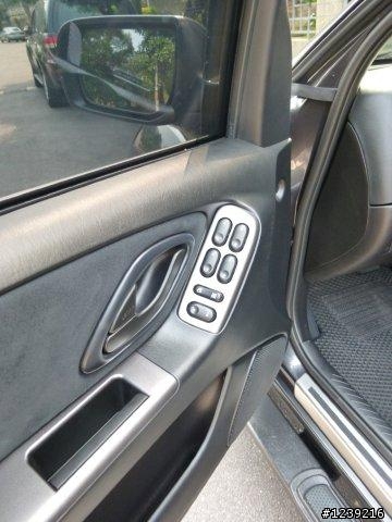 2012年3月30號 Ford Escape 2.3XLT 深灰色 簡易開箱分享