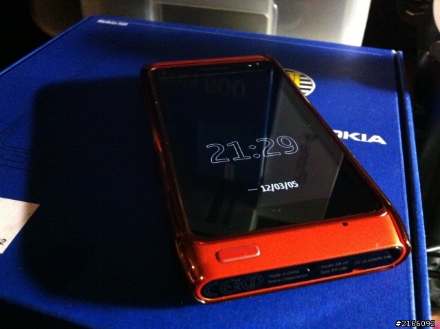 （分享）N8硬殼（橘）LUMIA 800硬殼（洋紅）