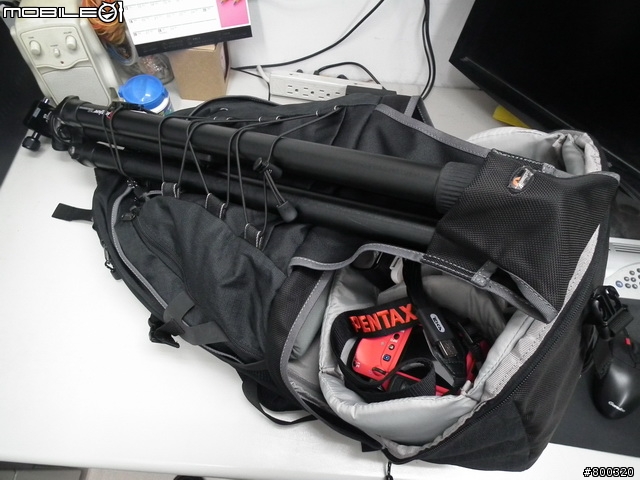 [開箱] 帶大腳架旅遊Lowepro CompuRover AW 羅普 電腦羅孚客 相機後背包