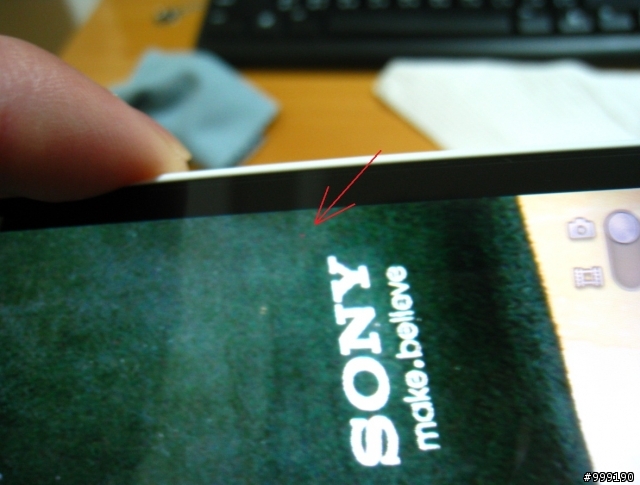 求救~ Xperia S 拍照時螢幕會出現"小紅點" !!