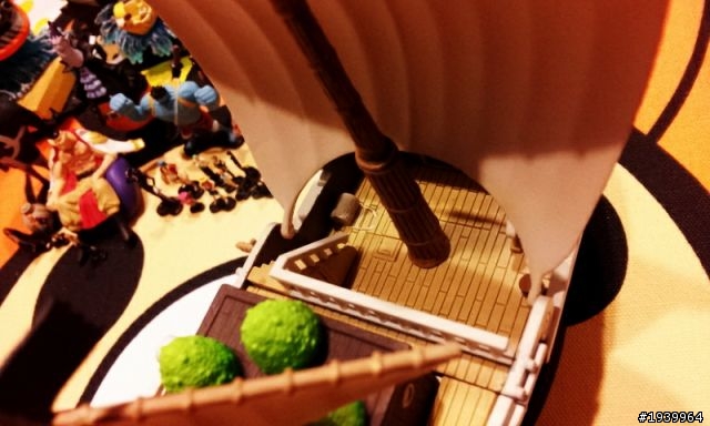 【分享】1/144 海賊王 World Scale 盒玩梅莉號