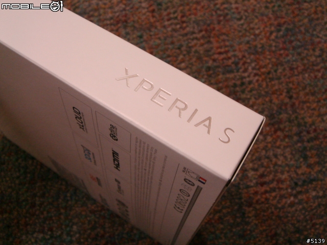 [開箱]Sony Xperia S 尊榮慶生版 It's a Sony!