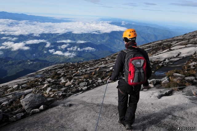 [神山-沙巴] 神山加碼極限攀岩Via Ferrata-Low's Peak Circuit 差點回不來了20120228