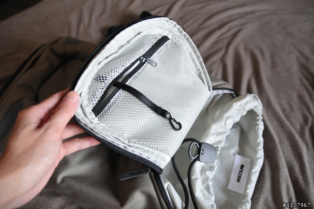 （開箱筆電背包）INCASE Range Backpack for MacBook Pro 15"