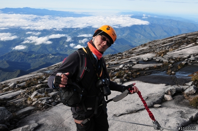 [神山-沙巴] 神山加碼極限攀岩Via Ferrata-Low's Peak Circuit 差點回不來了20120228