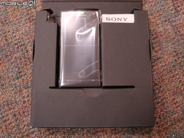 [開箱]Sony Xperia S 尊榮慶生版 It's a Sony!