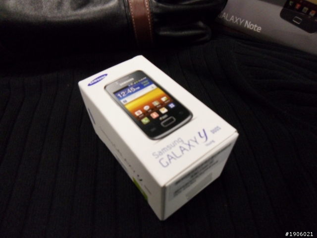Galaxy Y Duos 店家偷跑