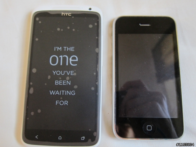[澳洲] HTC One X 開箱 （疑似淺黃斑又出現）