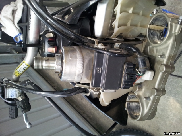 YZ250F 前叉三角台保養更換培林