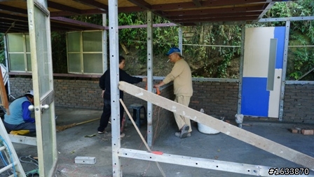  DIY簡單蓋鋼構木屋
