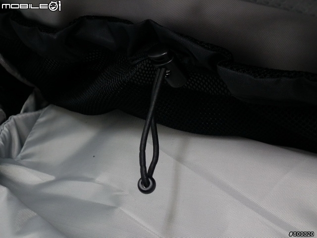 [開箱] 帶大腳架旅遊Lowepro CompuRover AW 羅普 電腦羅孚客 相機後背包