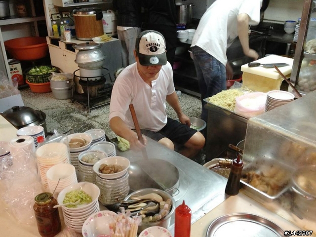 【分享】賓士級滷肉飯「財神擔仔麵」〈口味與價格皆適用〉