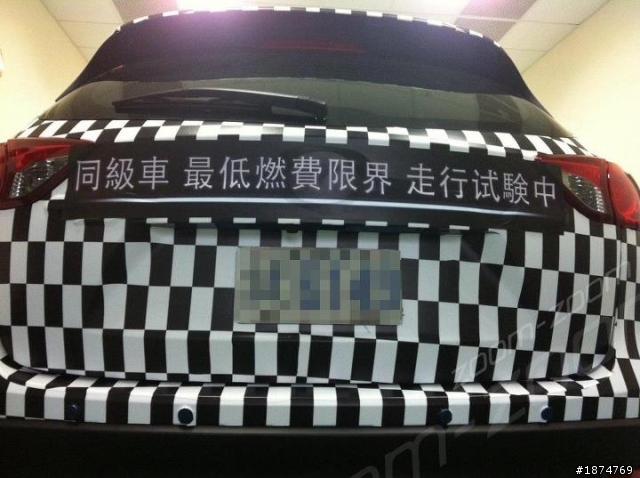 拍到台灣目前最好看的偽裝車(馬自達CX-5試行中)