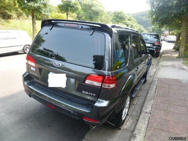 2012年3月30號 Ford Escape 2.3XLT 深灰色 簡易開箱分享