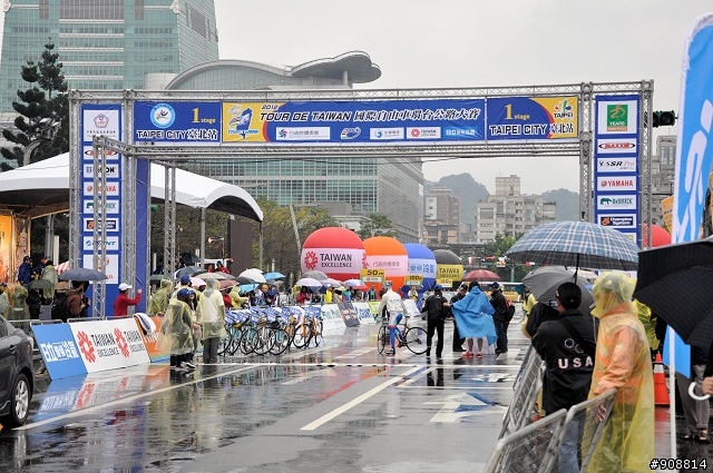2012 自行車環台賽 第一站 台北市站 看熱鬧