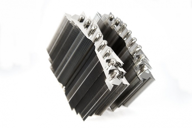 [music]Thermalright Silver Arrow SB-E V.S Phanteks PH-TC14PE
