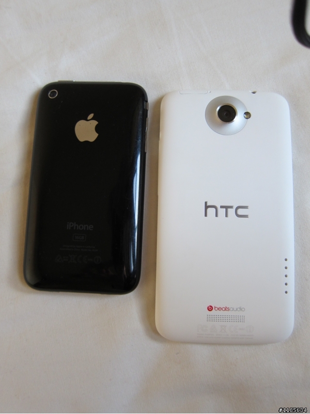 [澳洲] HTC One X 開箱 （疑似淺黃斑又出現）