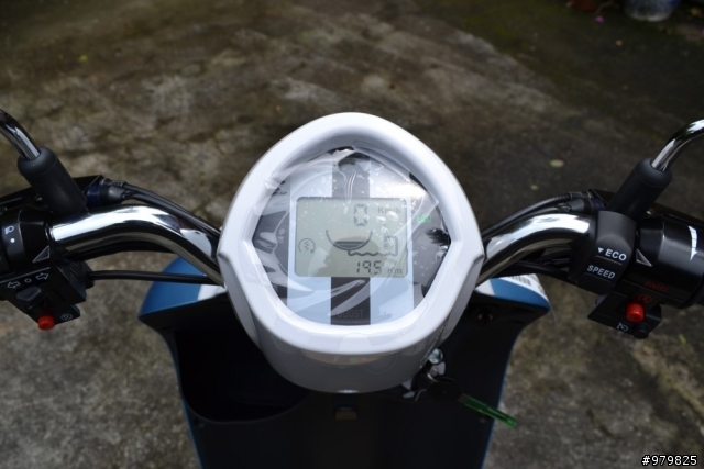 [開箱] 中華汽車 e-moving plus。