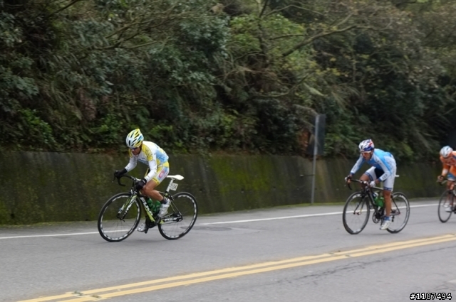2012 環台賽-桃園站 乳姑山登山點前1公里