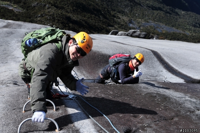 [神山-沙巴] 神山加碼極限攀岩Via Ferrata-Low's Peak Circuit 差點回不來了20120228