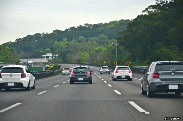 [2012.03.11] B1家族獨走賽 @ TIS龍潭賽車場 (E87+E82車系)
