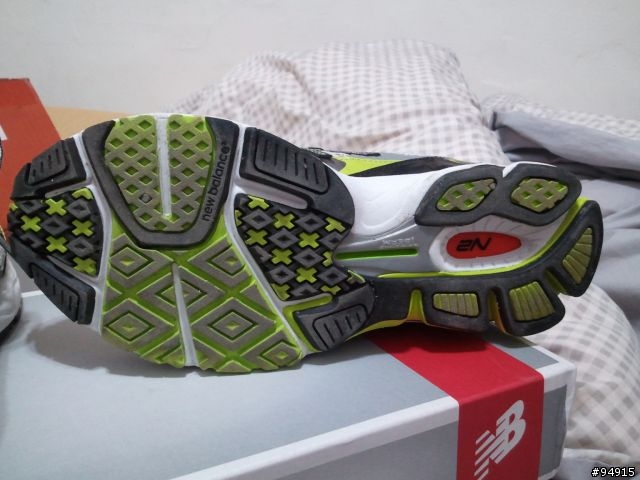 [分享] New Balance 1080 系列 慢跑鞋(補上圖片)