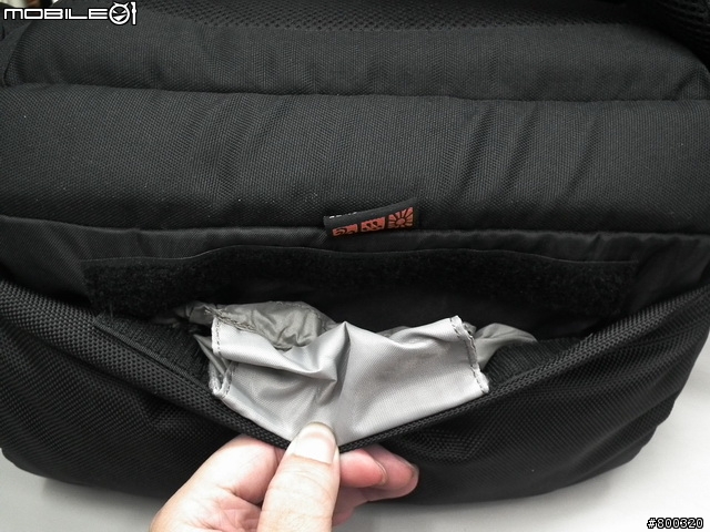 [開箱] 帶大腳架旅遊Lowepro CompuRover AW 羅普 電腦羅孚客 相機後背包