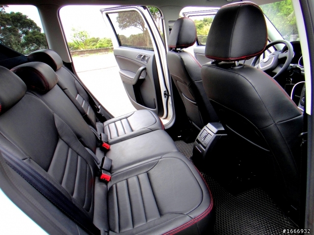 skoda yeti 1.2 tsi 開心(箱)