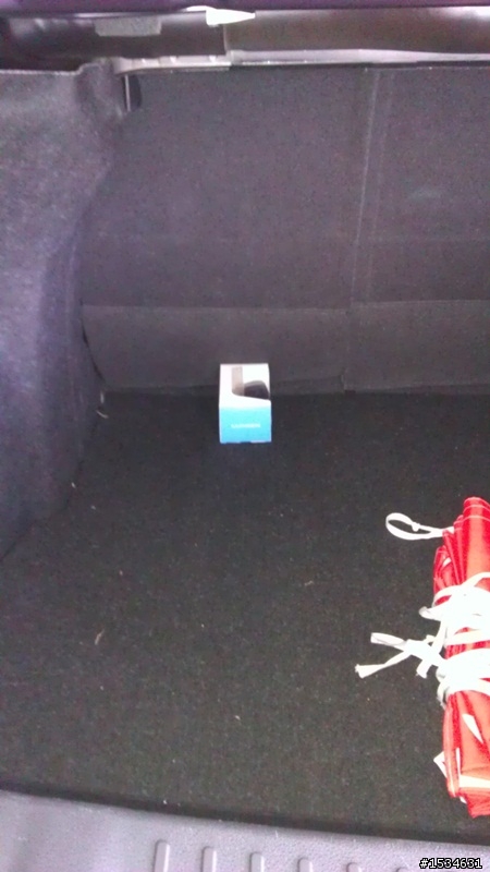 來賞車去....台南Luxgen展示間的S5