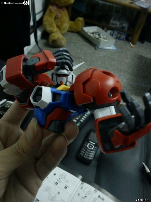 GUNDAM AGE-1 TITUS 開箱文-可動對照圖片介紹(我稱呼他為"AGE胖")