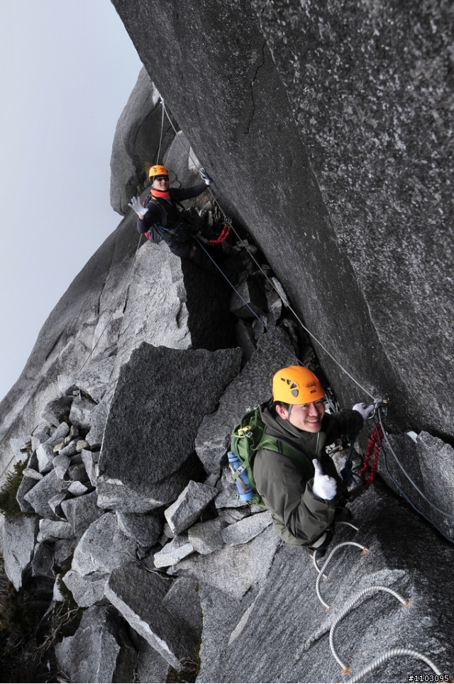 [神山-沙巴] 神山加碼極限攀岩Via Ferrata-Low's Peak Circuit 差點回不來了20120228