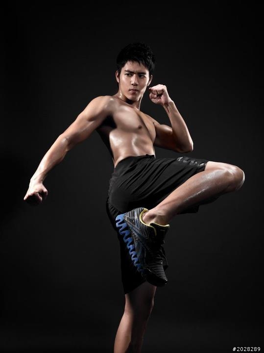 工作壓力大嗎？ 慢跑吧!!  Reebok Zigtech開箱分享
