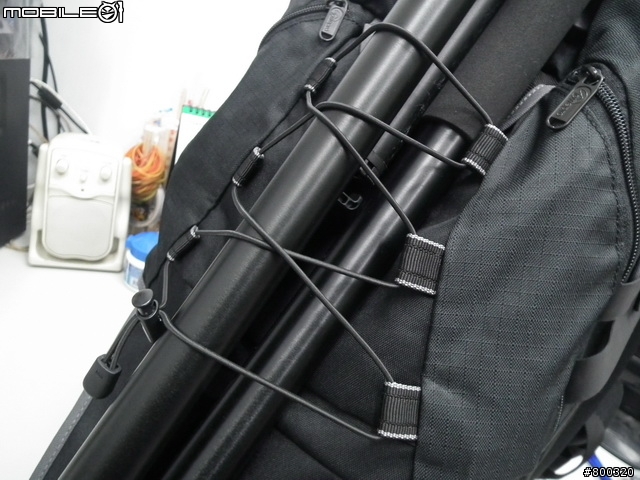 [開箱] 帶大腳架旅遊Lowepro CompuRover AW 羅普 電腦羅孚客 相機後背包