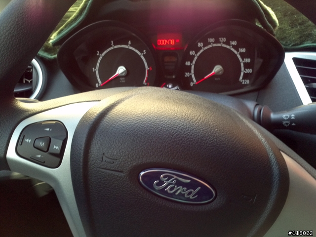 開箱開箱！ Ford Fiesta 2012年式 進口版
