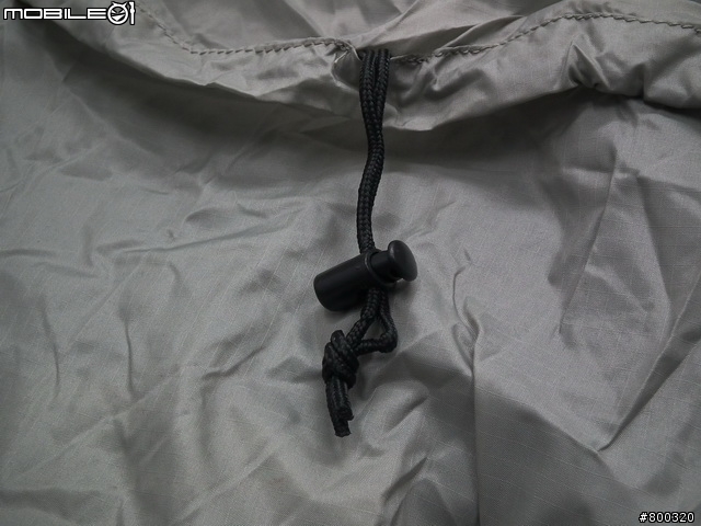 [開箱] 帶大腳架旅遊Lowepro CompuRover AW 羅普 電腦羅孚客 相機後背包