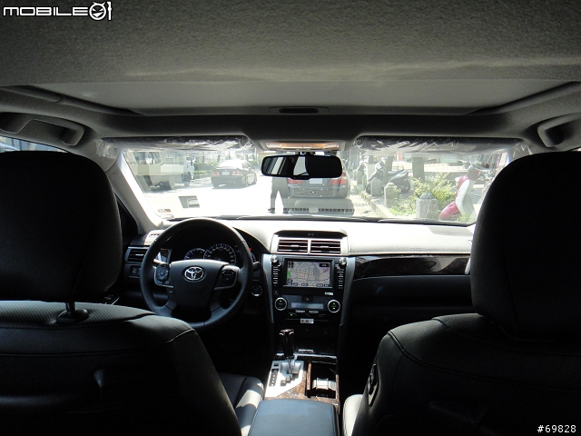 [開箱] Camry Hybrid