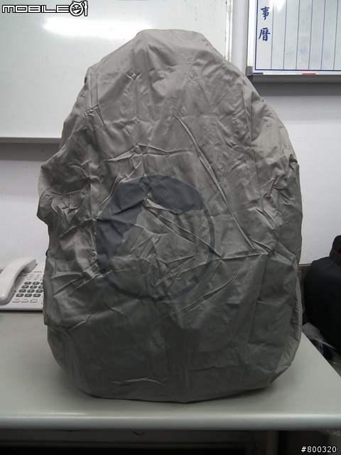 [開箱] 帶大腳架旅遊Lowepro CompuRover AW 羅普 電腦羅孚客 相機後背包